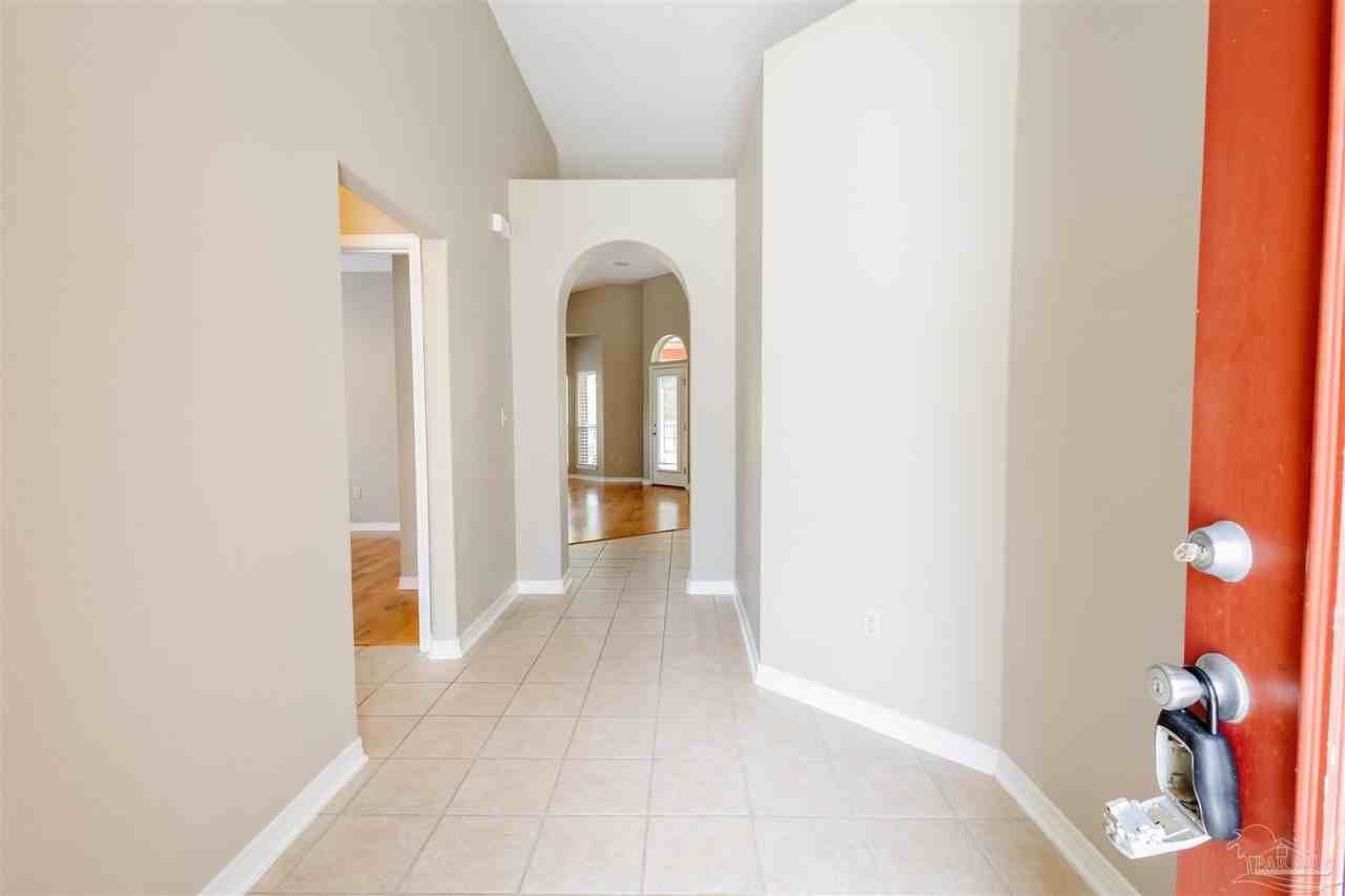 5805 Dunbar Cir - Photo 7 of 37
