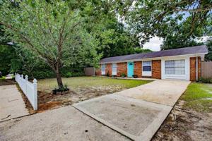 featured image of 4381 Bixby Cir