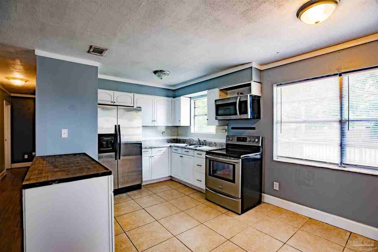 4381 Bixby Cir - Photo 7 of 29