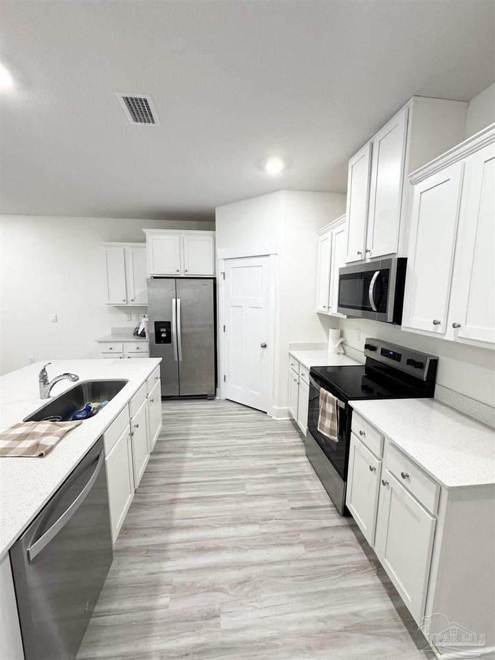 4946 Snipe Rd - Photo 5 of 22