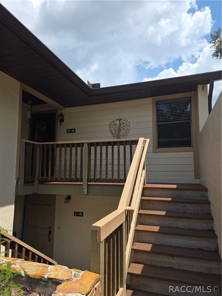 385 E Hartford St #5A - Photo 2 of 24
