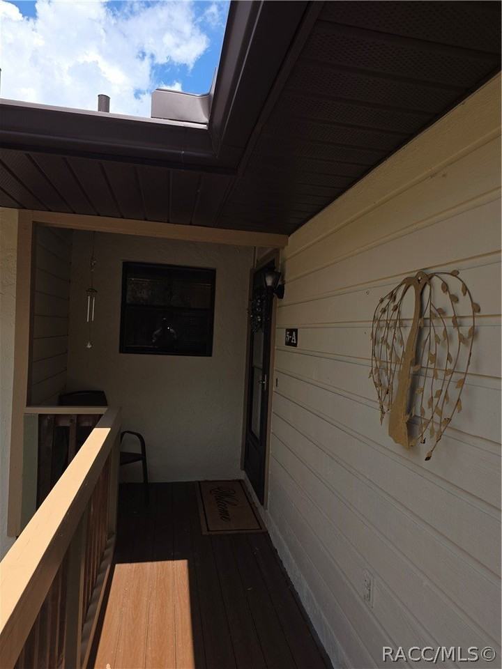 385 E Hartford St #5A - Photo 3 of 24