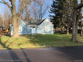 featured image of 2050 Wycliffe Ave