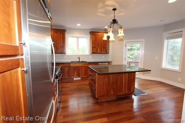 1090 Oakwood Dr - Photo 7 of 26