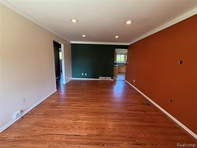 15034 Norman St - Photo 5 of 30