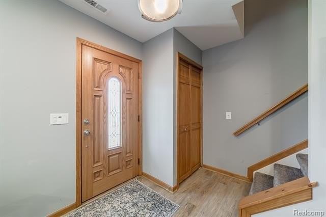 1034 Parkway - Photo 2 of 33