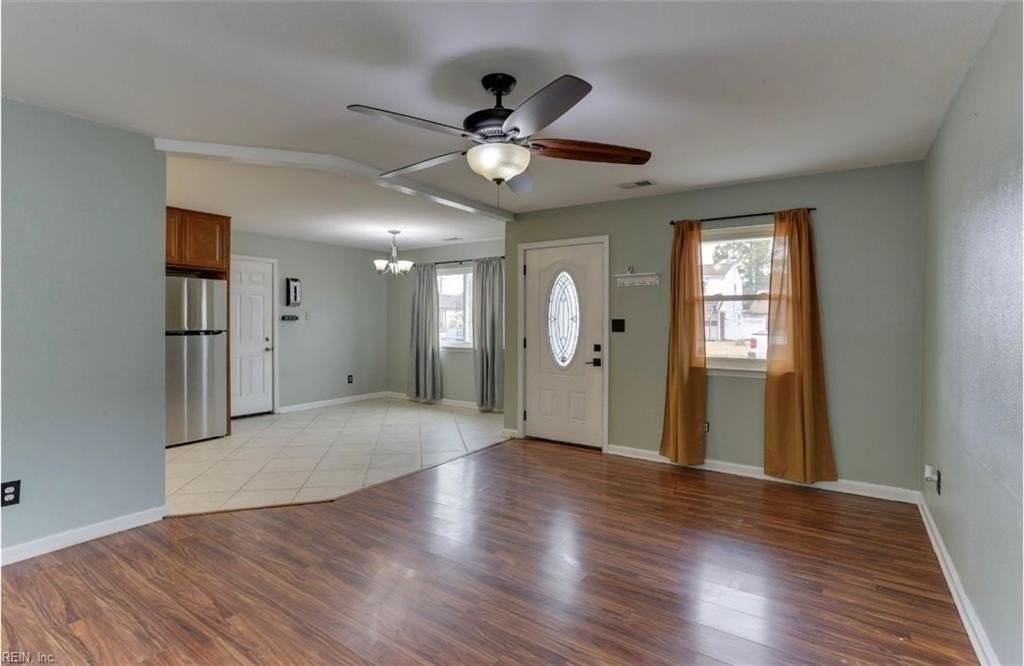 3521 Dana Ln - Photo 4 of 18