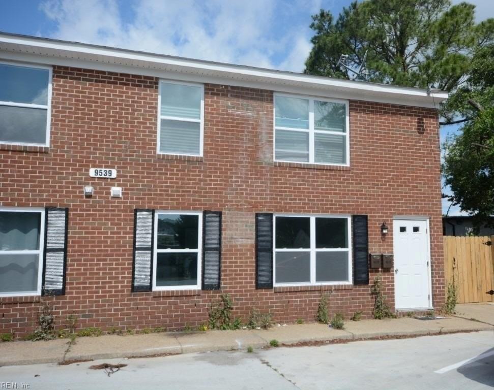 9539 21st Bay St #206