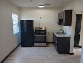 301 N Sunshine Blvd - Photo 1 of 1