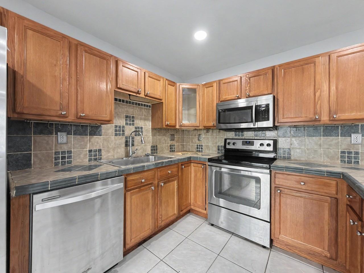 13435 Sw 257th Ter - Photo 7 of 37