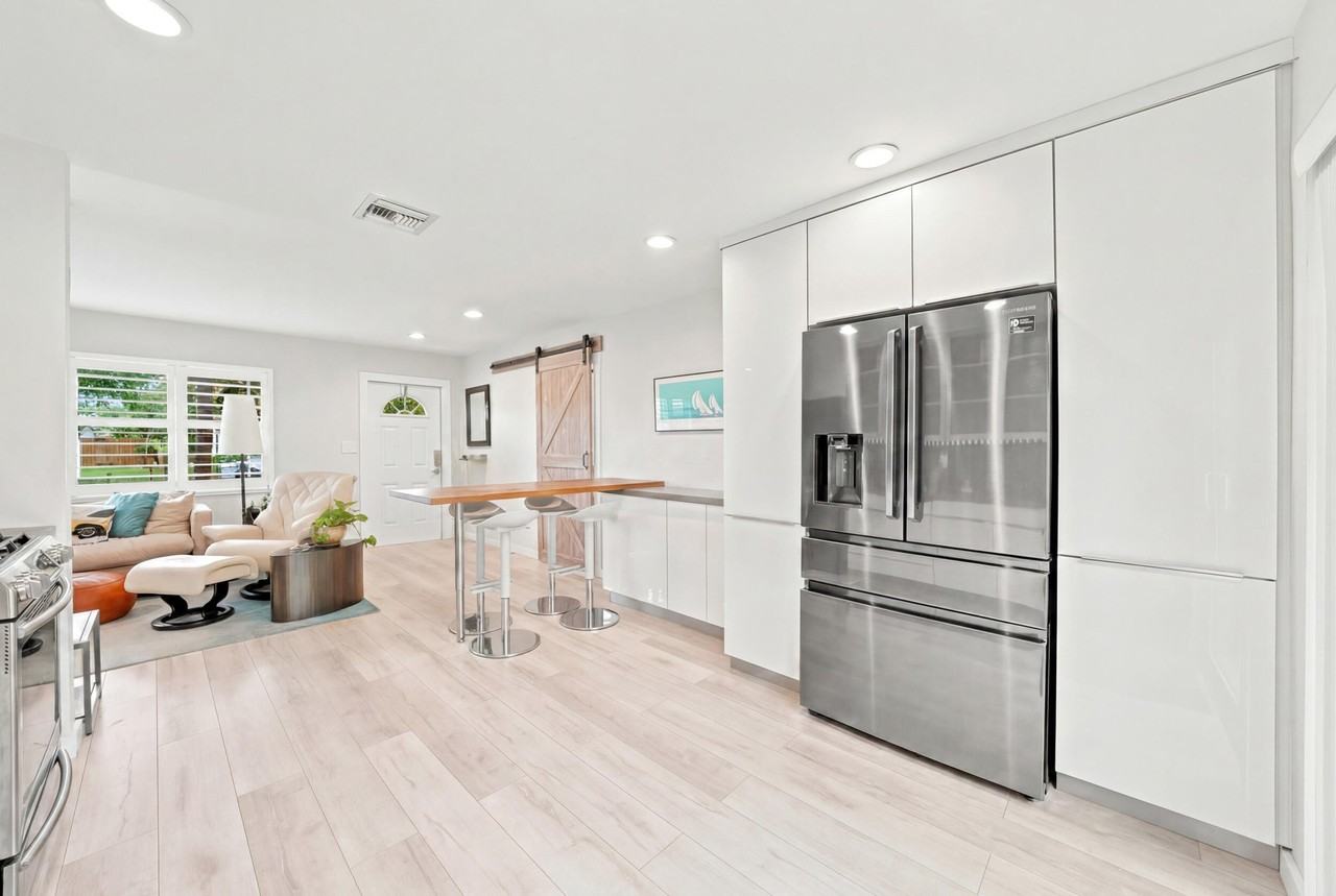 3140 Ne 12th Ave - Photo 6 of 18