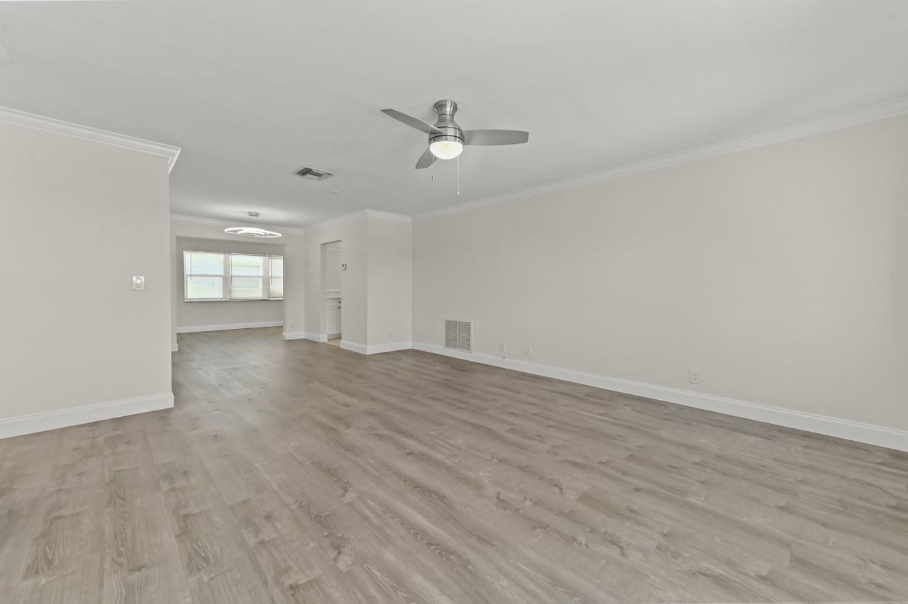 717 Sw 16th St - Photo 6 of 31