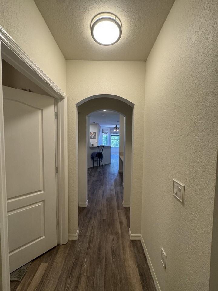 122 Sw Peacock Blvd #12-202 - Photo 6 of 35