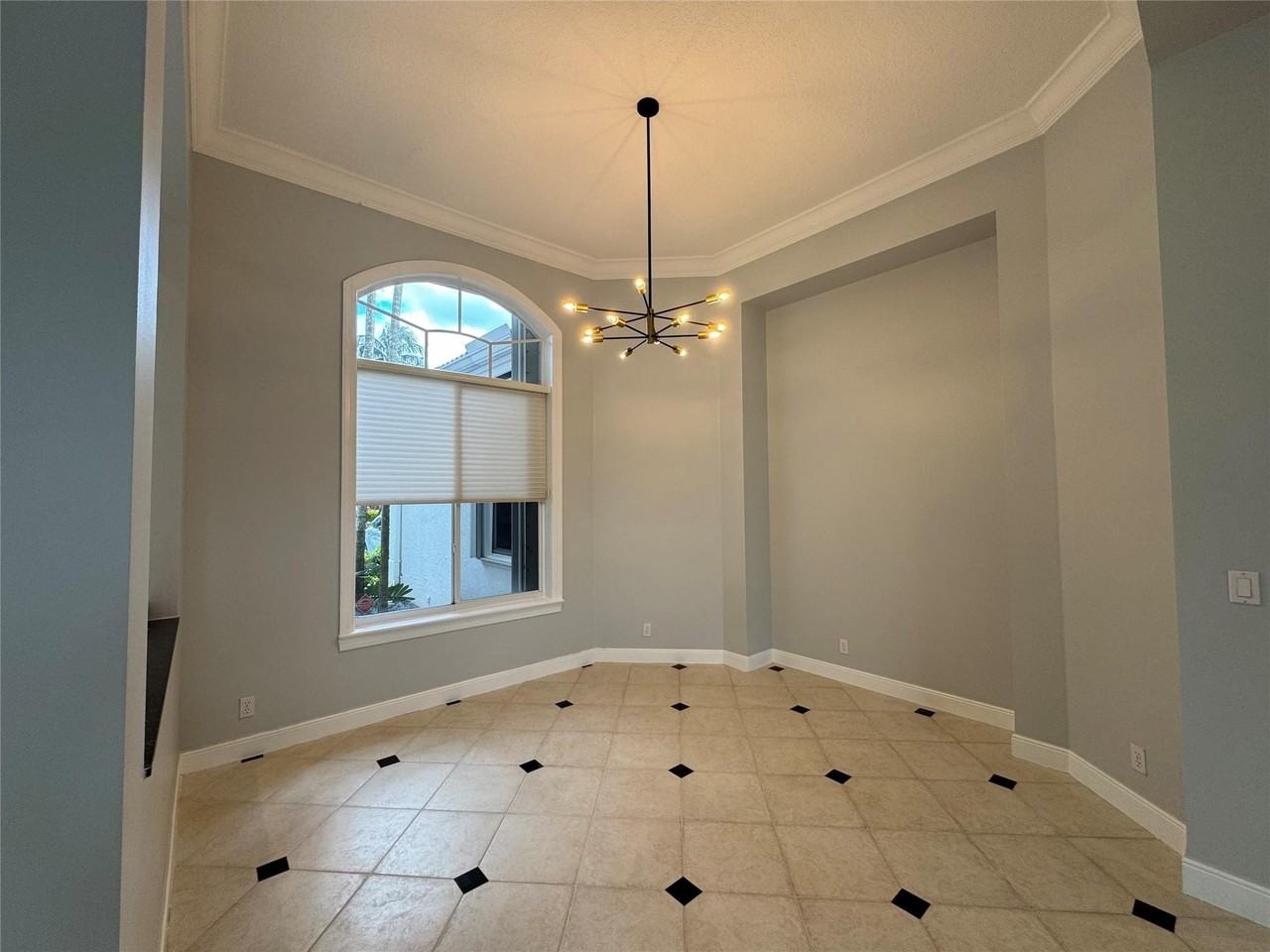 11165 Whitehawk St - Photo 4 of 22