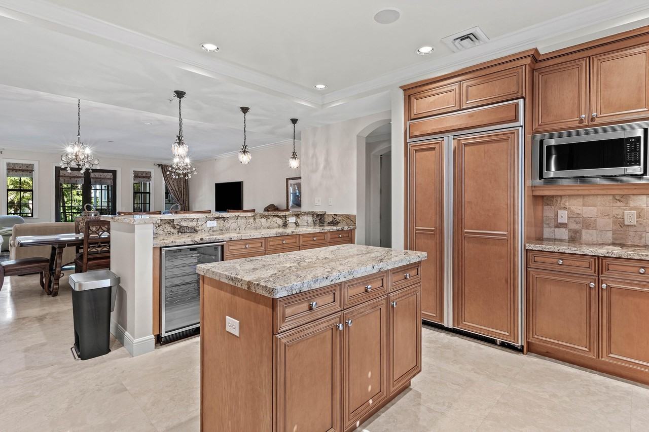 110 Gleason St #203 - Photo 4 of 25
