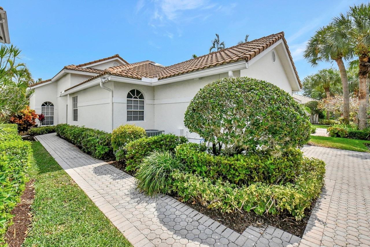2489 Nw 66th Dr - Photo 4 of 42