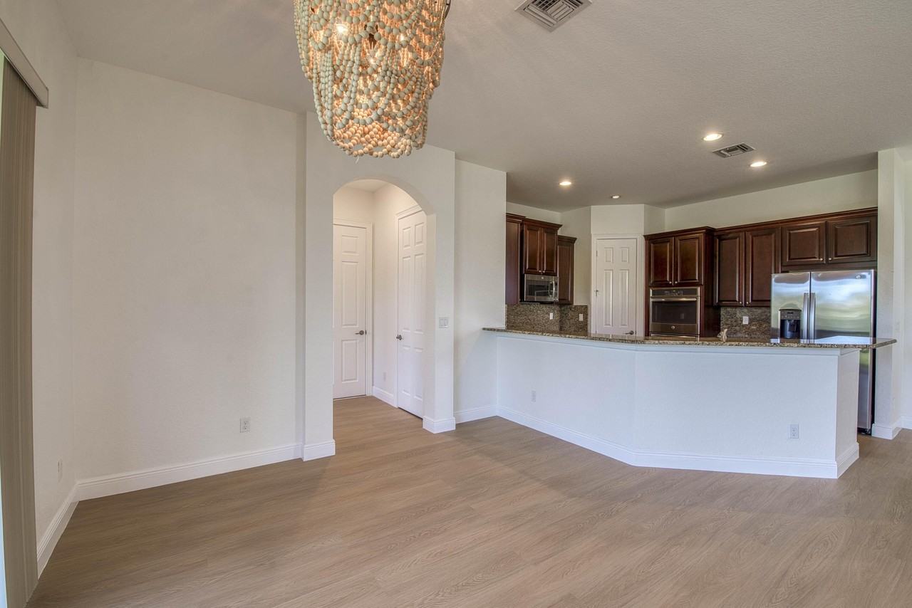 172 Manor Cir - Photo 7 of 50