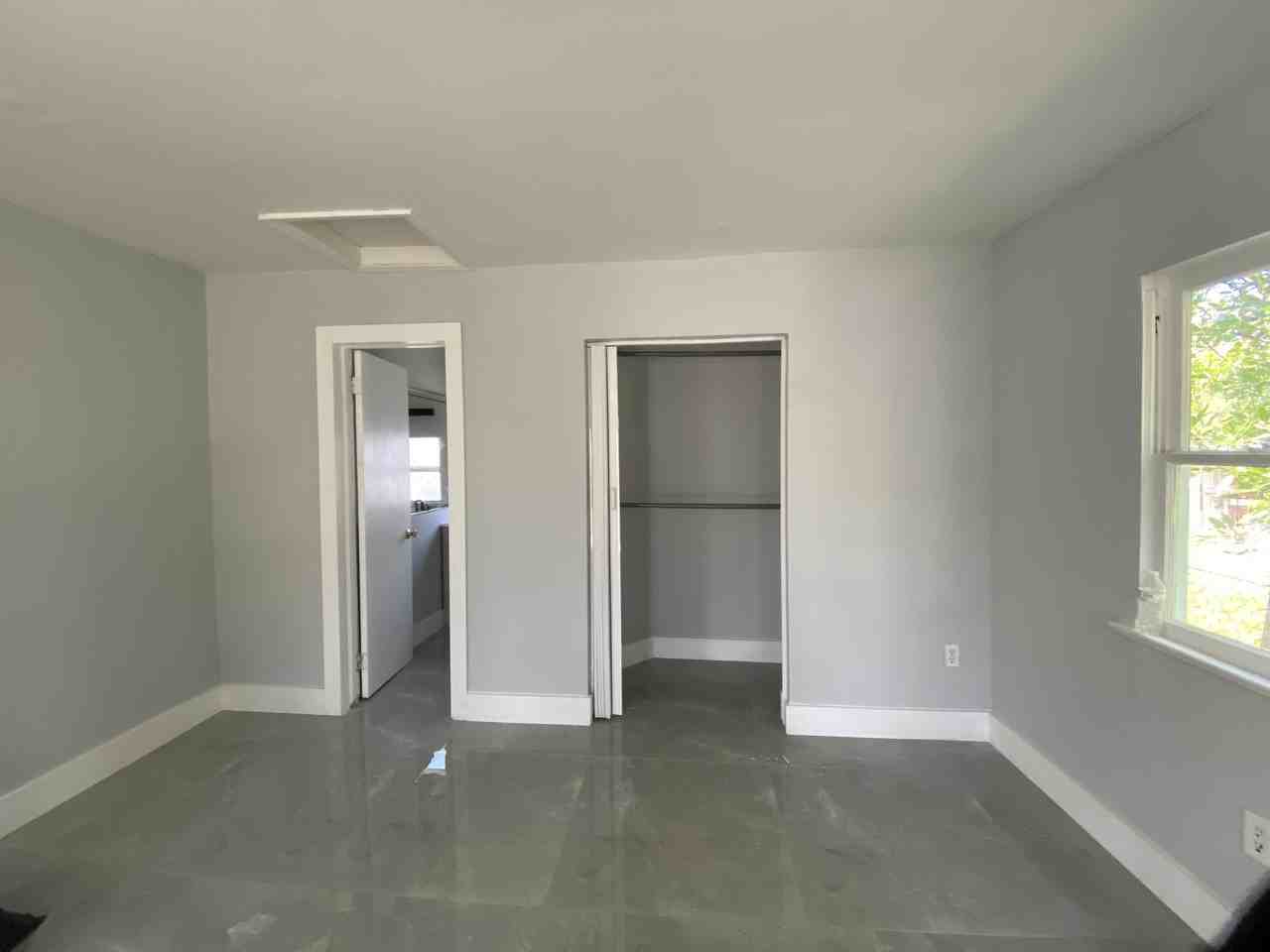2231 Wilson St #2 - Photo 5 of 10