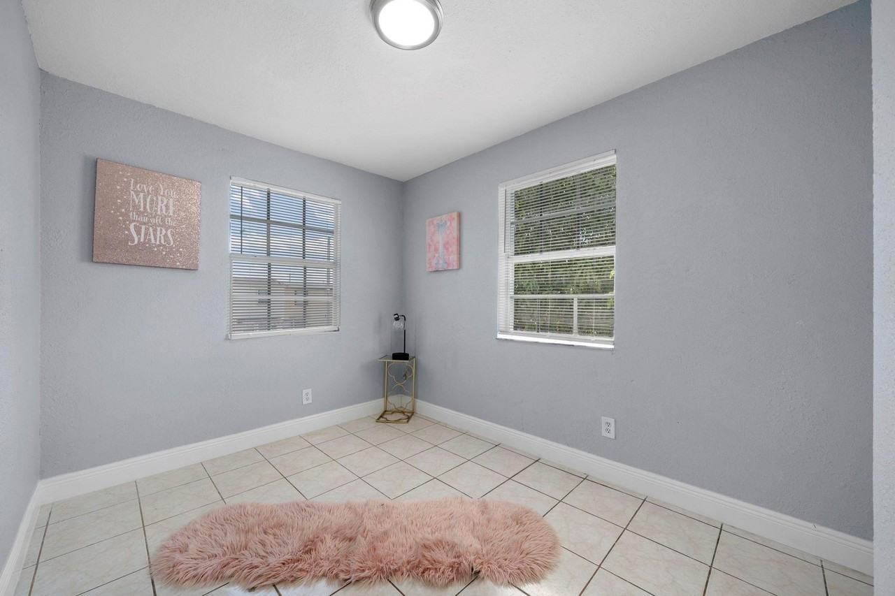4527 Nw 191st Ter - Photo 7 of 27
