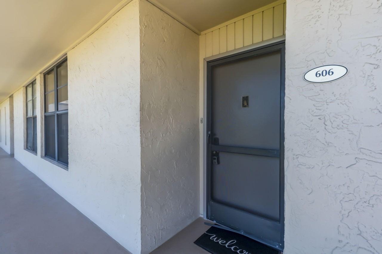 22 Royal Palm Way #606 - Photo 7 of 48