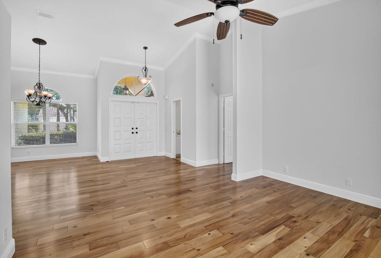 1959 Water Ridge Dr - Photo 4 of 50