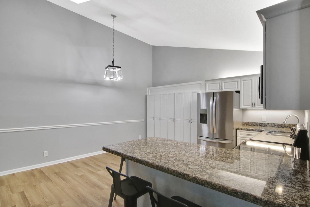 12624 Woodmill Dr - Photo 5 of 26