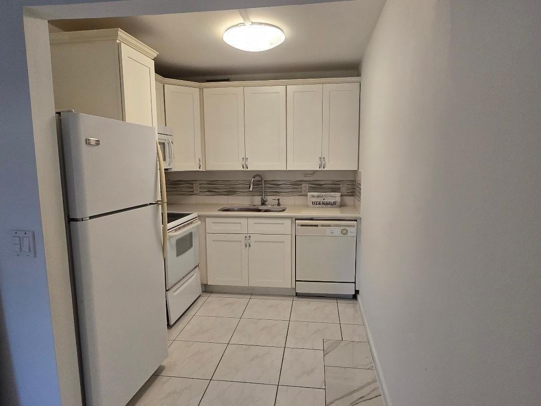227 Kent N - Photo 2 of 13