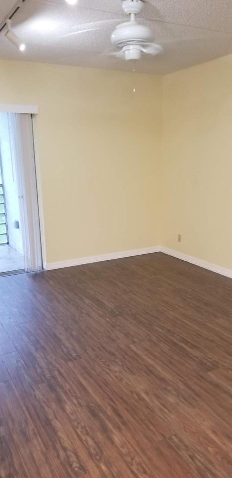2000 Springdale Blvd #203 - Photo 3 of 10