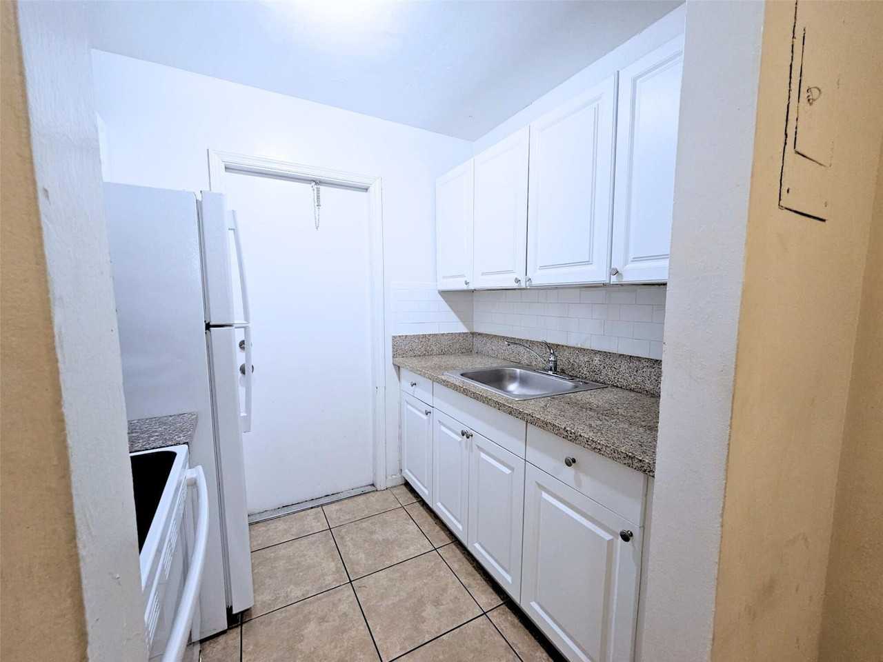 3741 Sw 1st St #11 - Photo 4 of 13