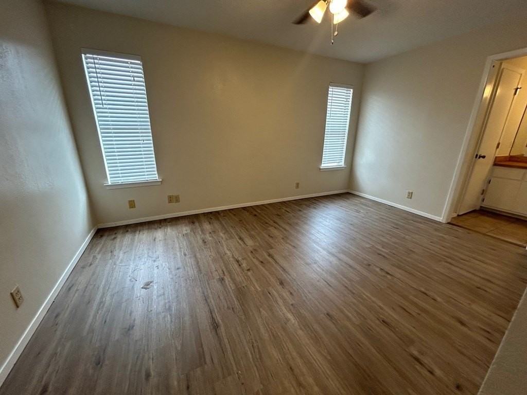 1650 Parkview Dr - Photo 5 of 10