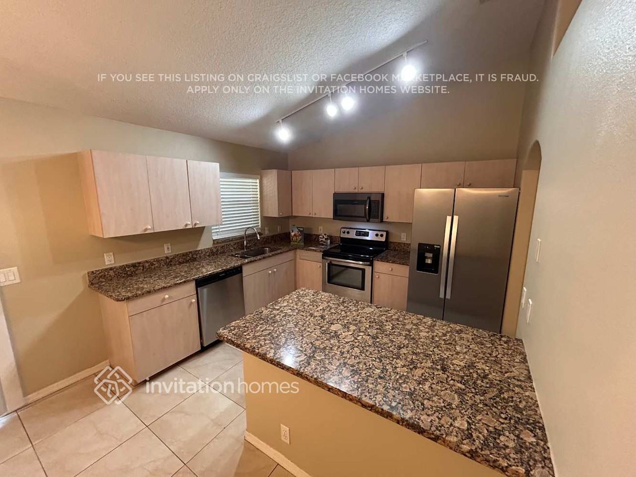 7348 Linden Ln - Photo 4 of 12