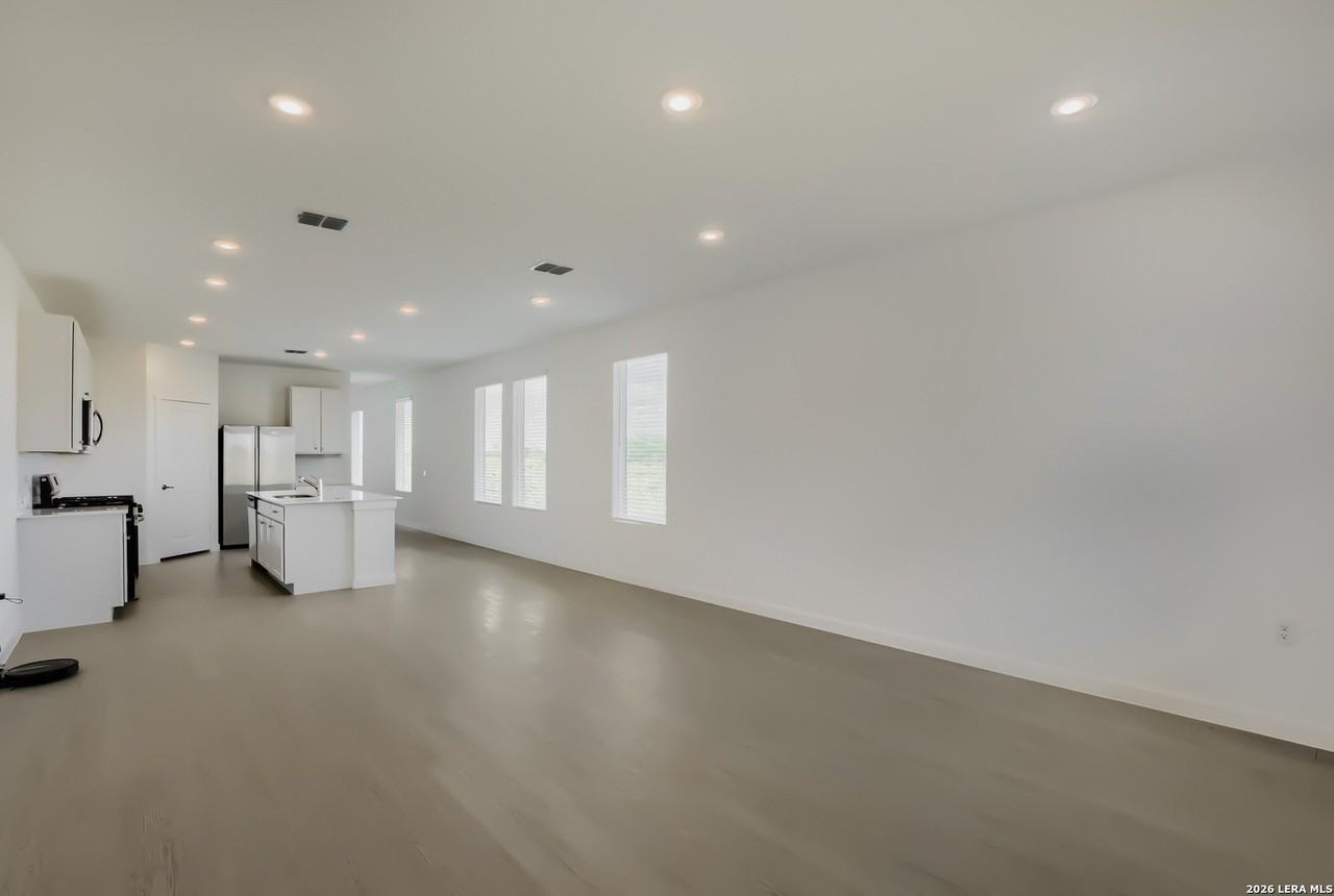 1427 Althea Bnd - Photo 6 of 14