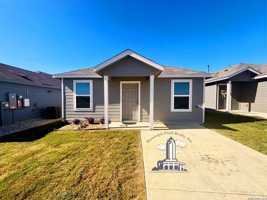 featured image of 12931 Kathleen St