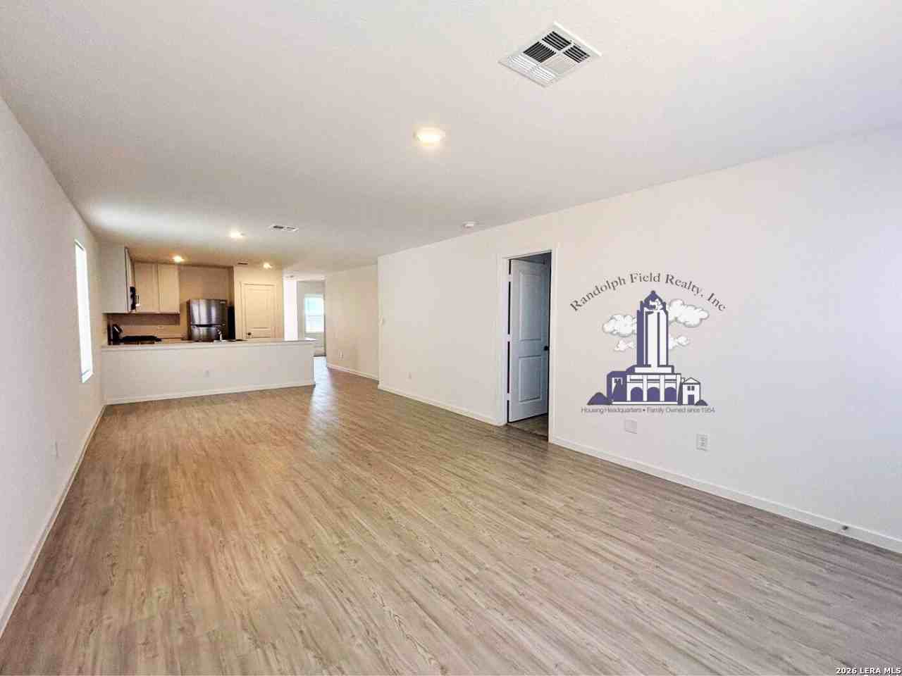 12931 Kathleen St - Photo 4 of 17