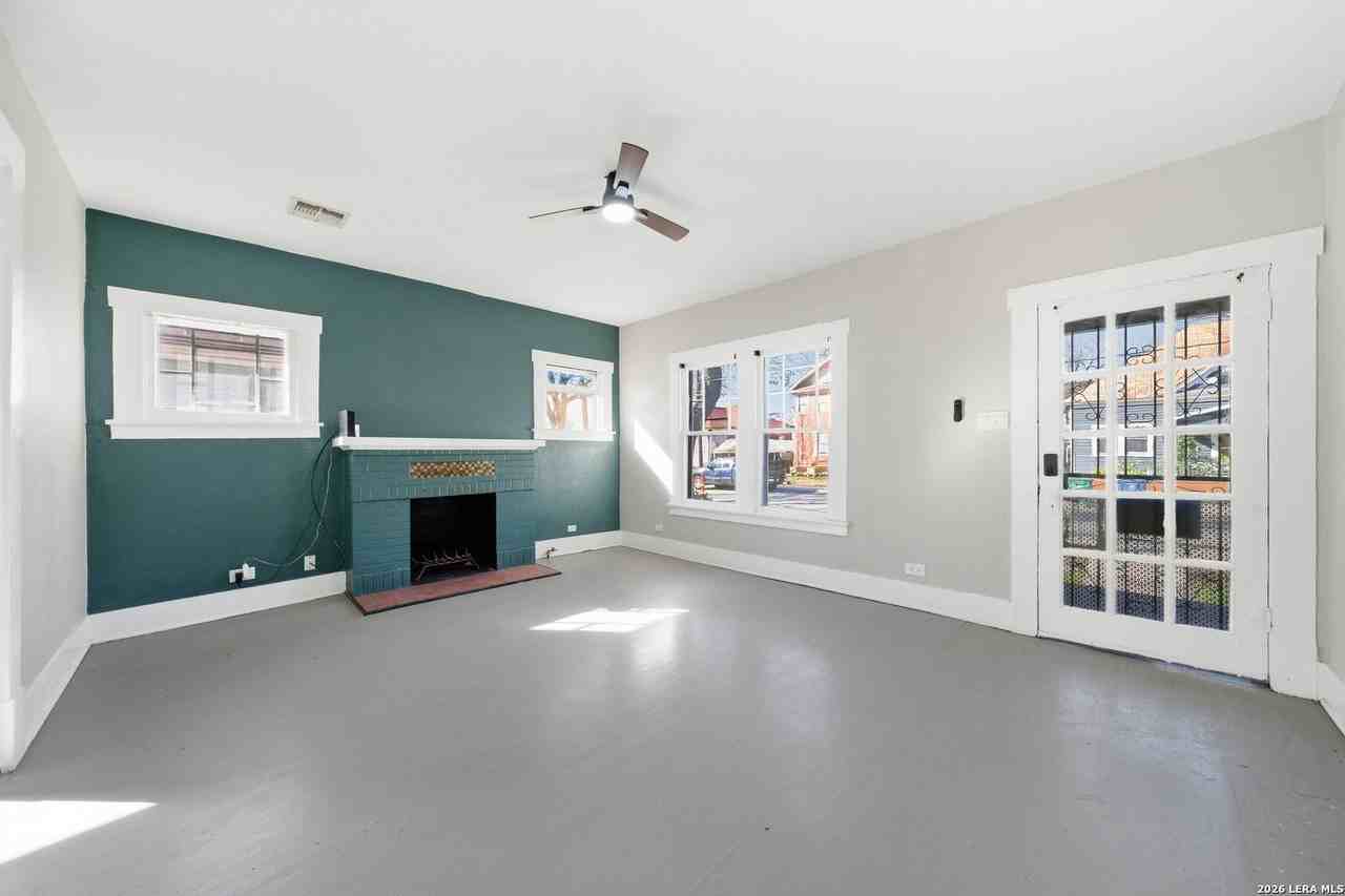 122 Biering Ave #2 - Photo 2 of 8