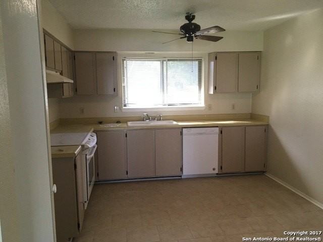 501 Marilyn Dr - Photo 3 of 13
