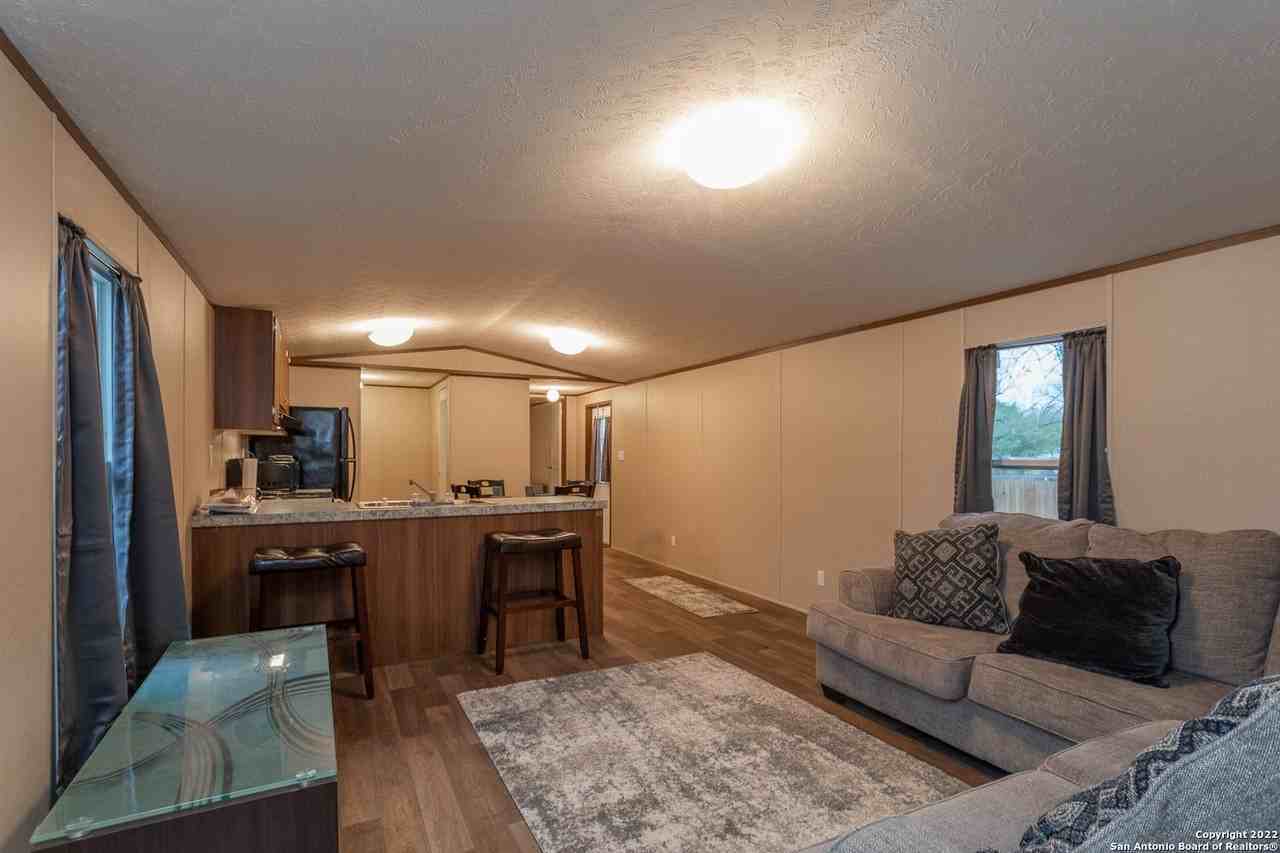 2204 Avenue K - Photo 3 of 10