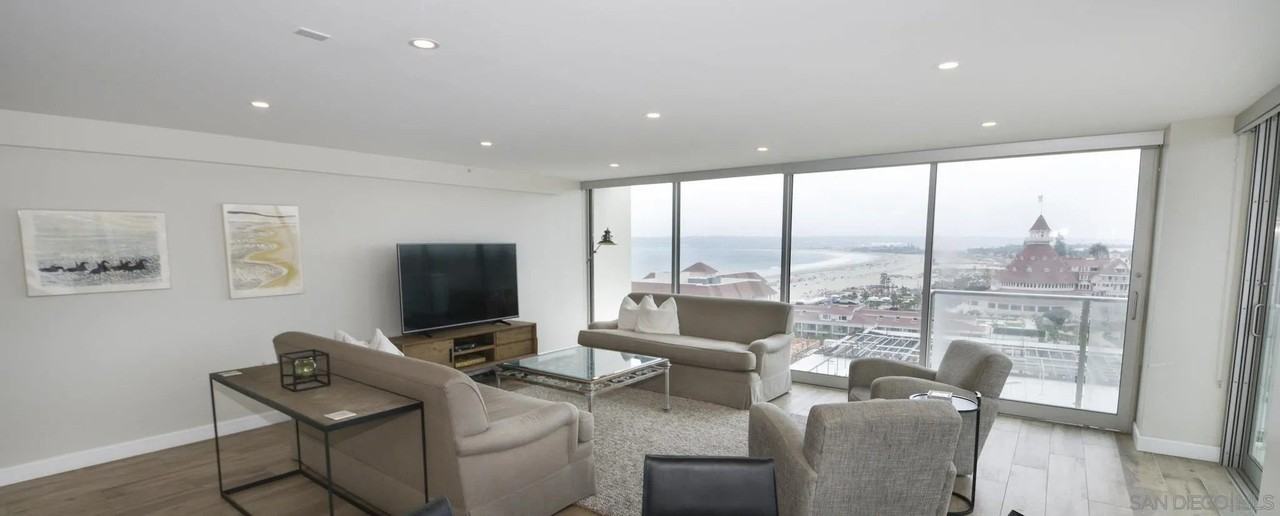 1710 Avenida Del Mundo #1008 - Photo 3 of 23