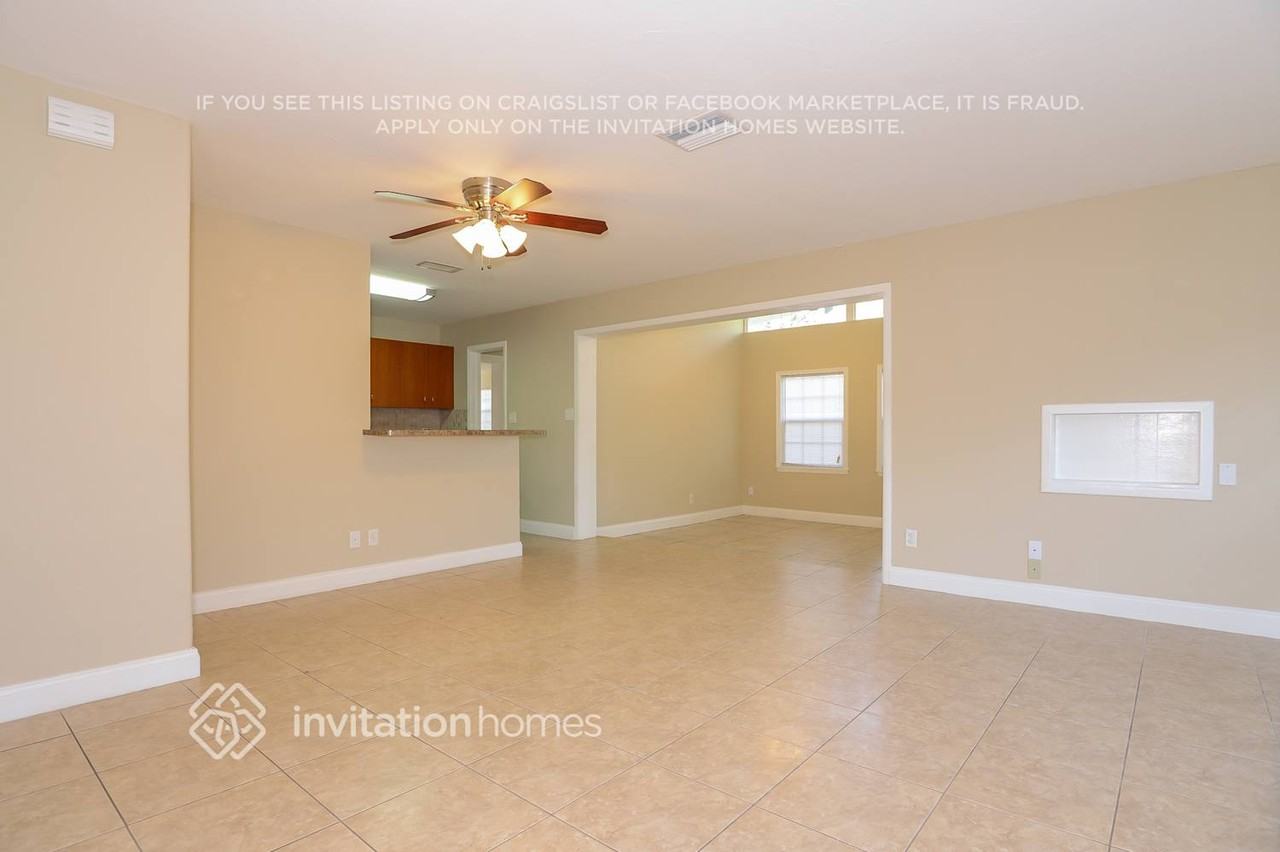 3701 Schwalbe Dr - Photo 3 of 41