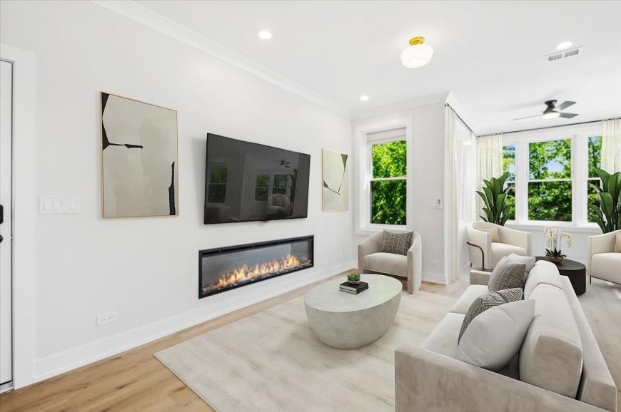 1351 W Balmoral Ave - Photo 5 of 10