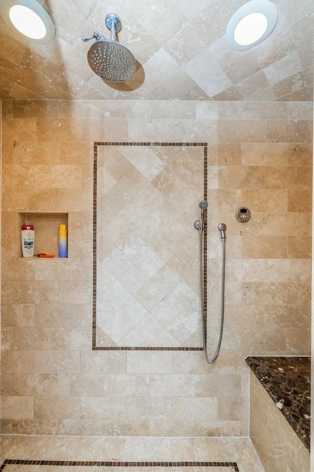 2540 W Diversey Ave - Photo 5 of 10