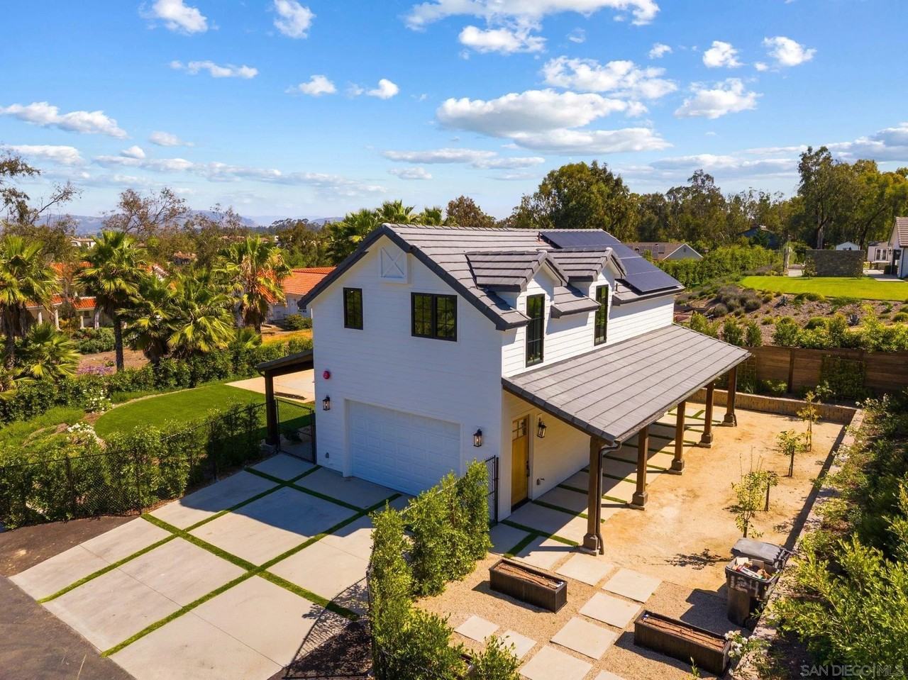 6190 Rancho Diegueno Rd - Photo 2 of 17