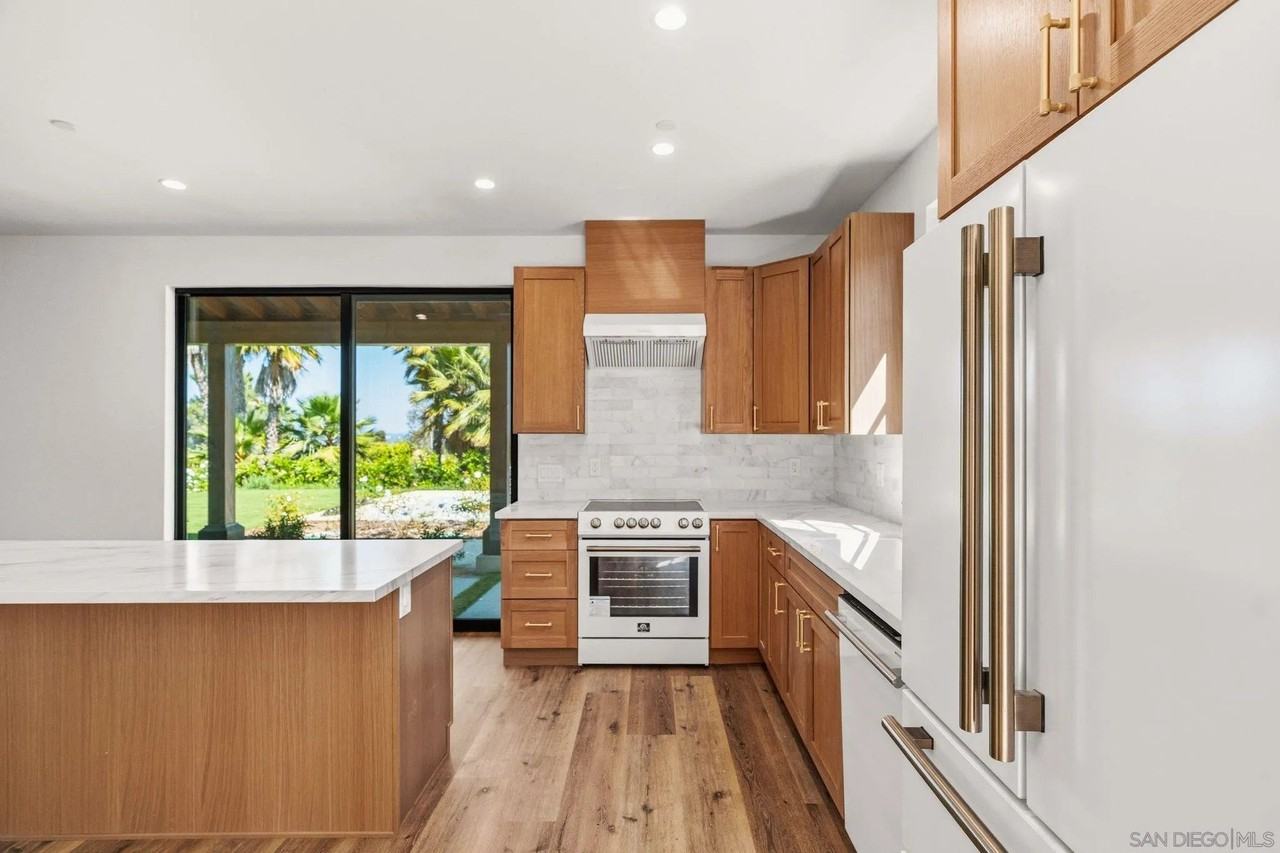 6190 Rancho Diegueno Rd - Photo 5 of 17