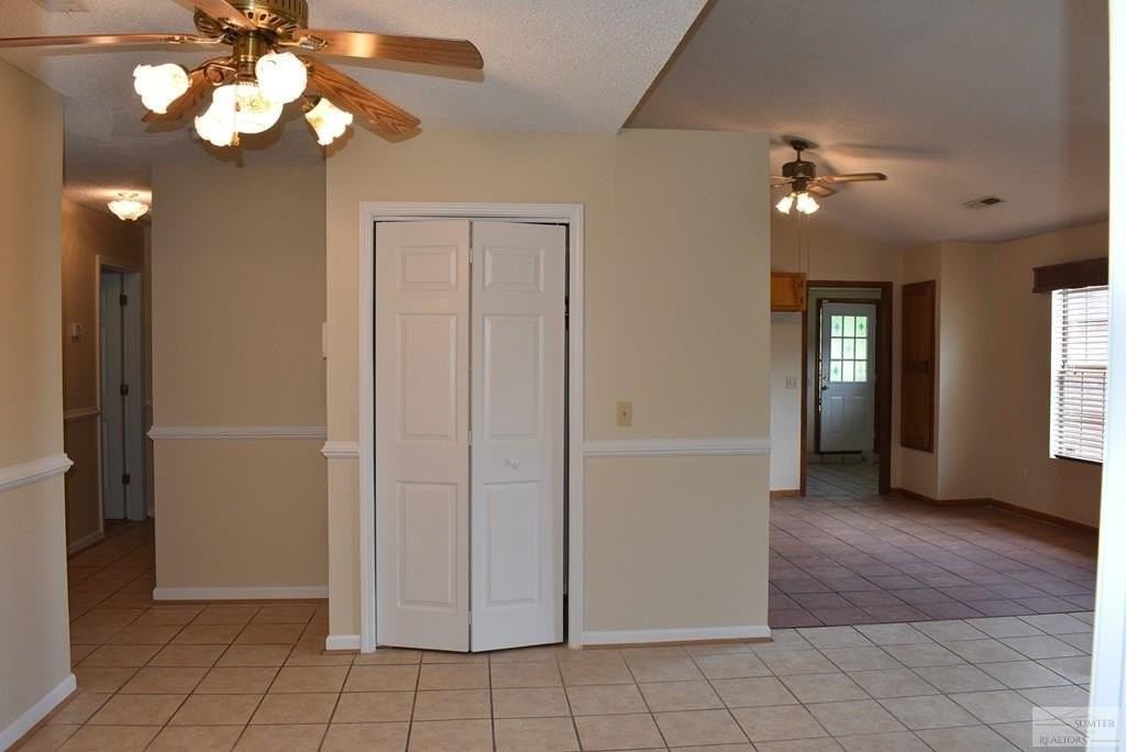 5830 Lost Creek Dr - Photo 3 of 17