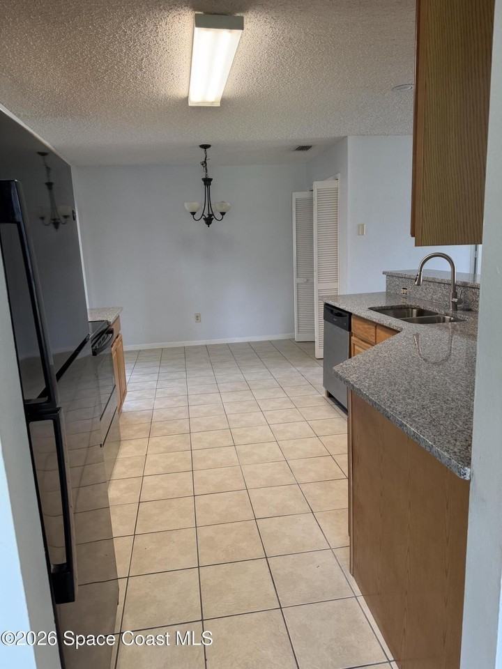 53 Emerson Dr Nw - Photo 5 of 19