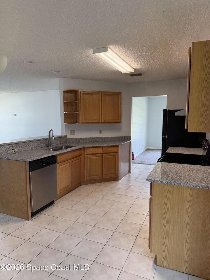 53 Emerson Dr Nw - Photo 6 of 19