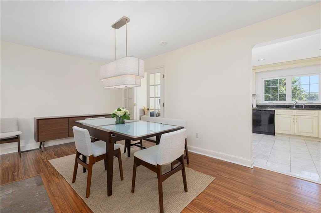223 Corey Ln - Photo 7 of 35