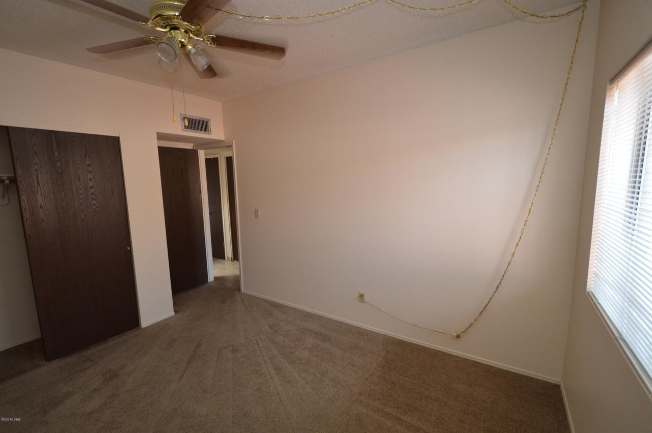 731 S Pantano Pkwy - Photo 7 of 13