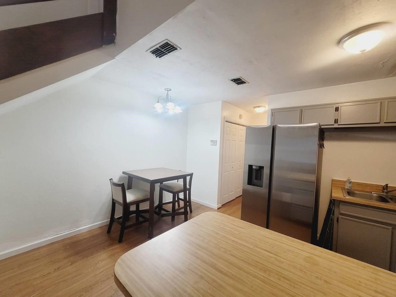 1119 Ocala Rd - Photo 6 of 24