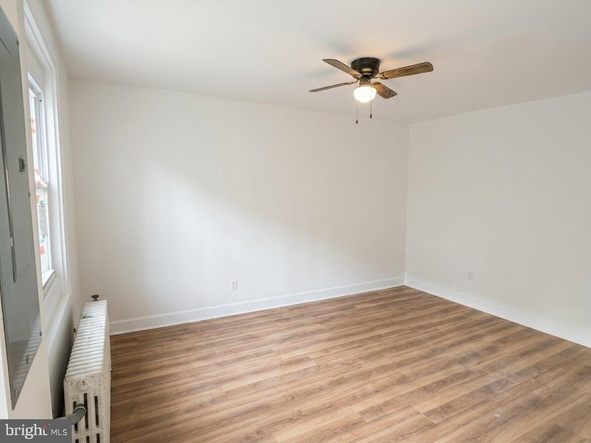 1837 Corcoran St Ne - Photo 6 of 13